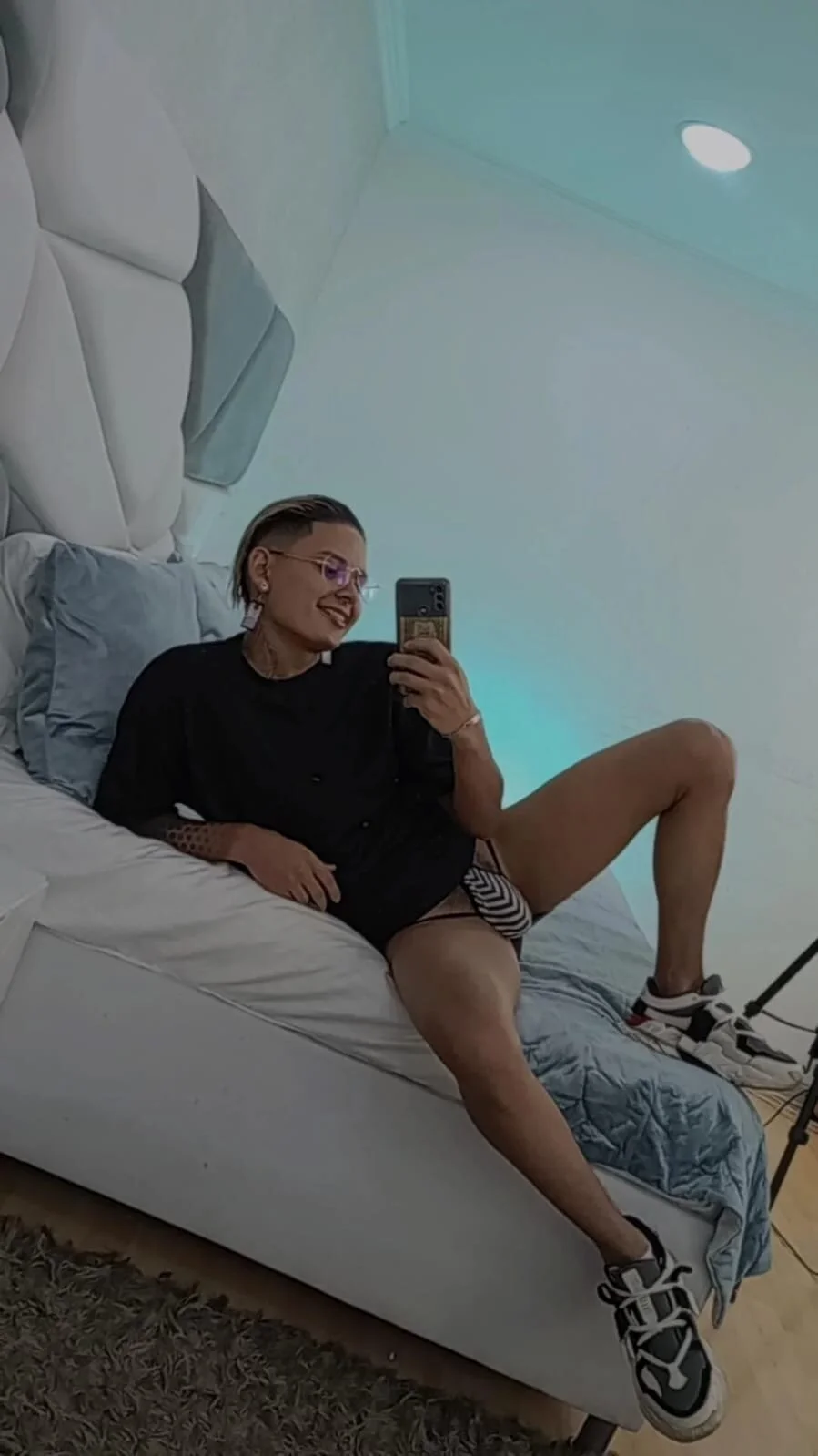 XXX Porn Photo of Nude Maxi_Gray 10