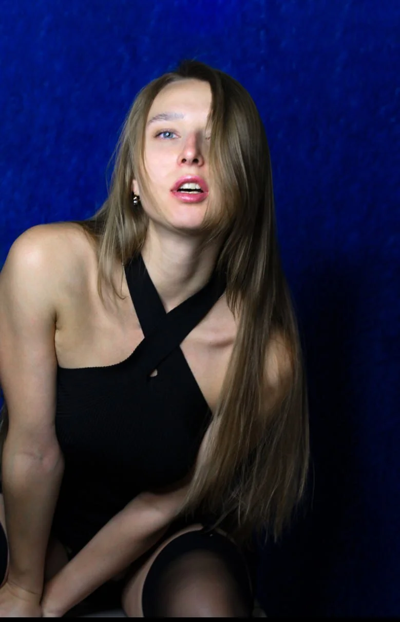 XXX Porn Photo of Nude CharlotteWells 18