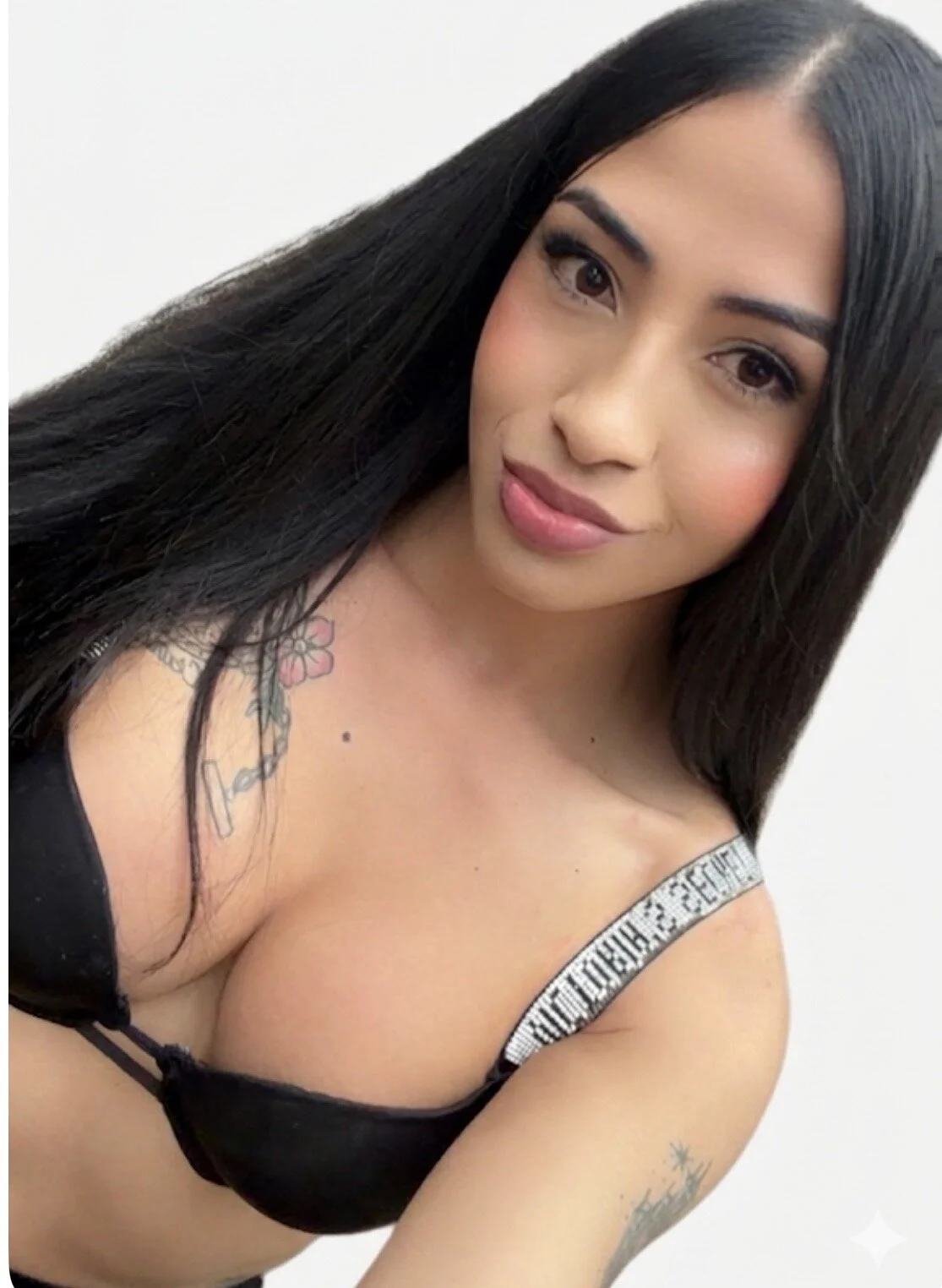 XXX Porn Photo of Nude Pretty7Odette 6