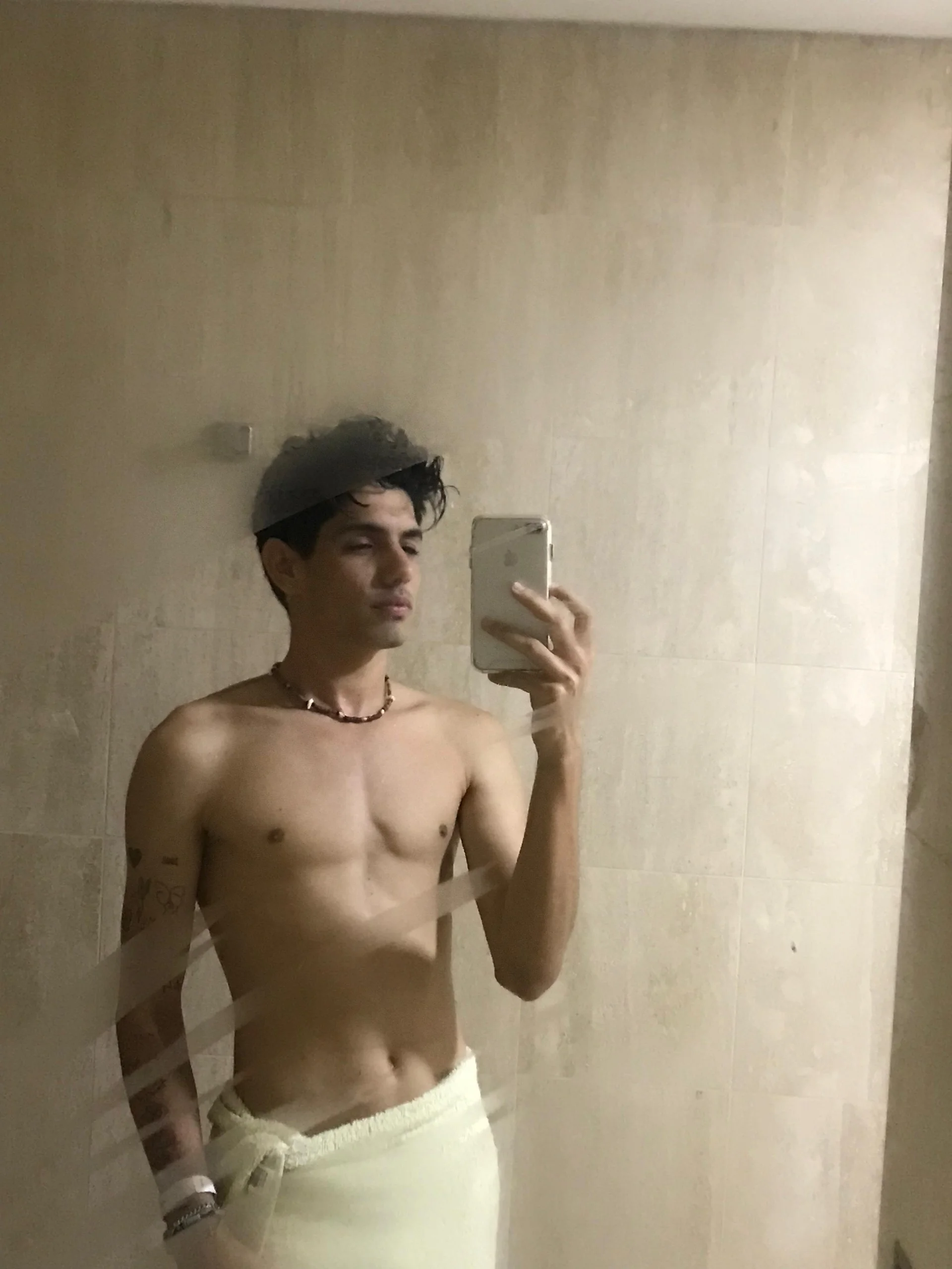 XXX Porn Photo of Nude fabrizzio__ 1