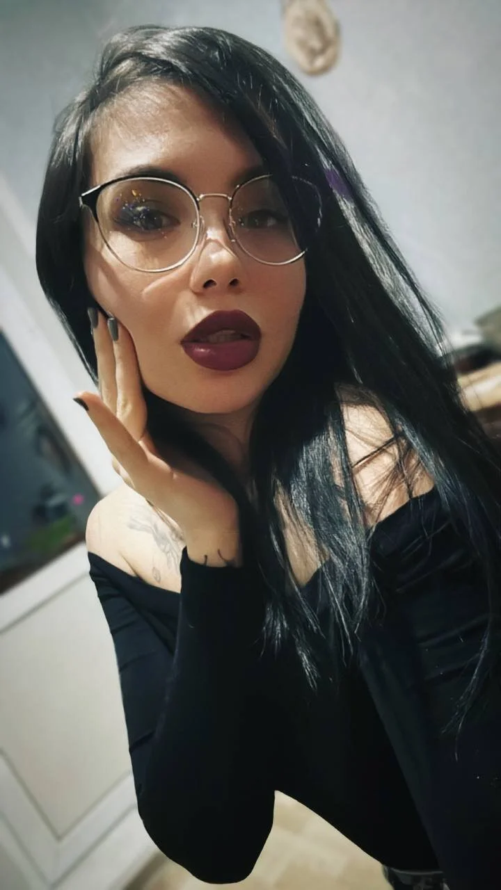 XXX Porn Photo of Nude Just_Scarlet_ 11