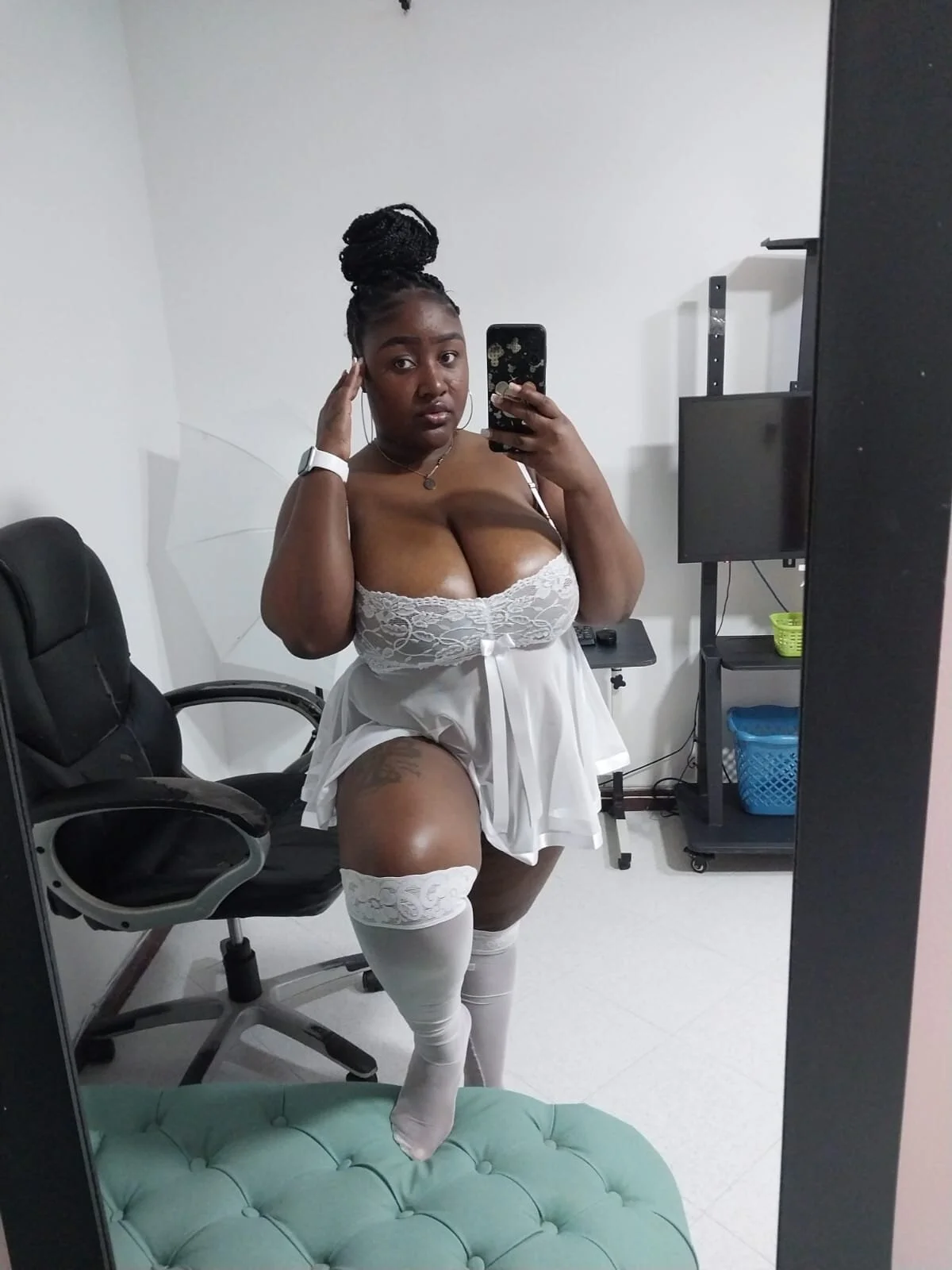 XXX Porn Photo of Nude Saravy_Blandon 2