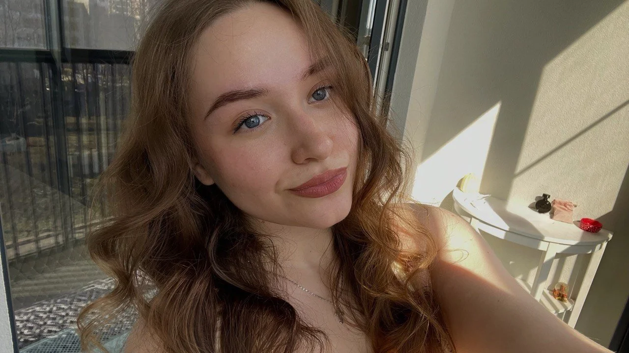XXX Porn Photo of Nude flora_glow 2