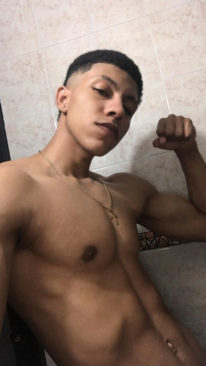 XXX Porn Photo of Nude RickyEbony 26