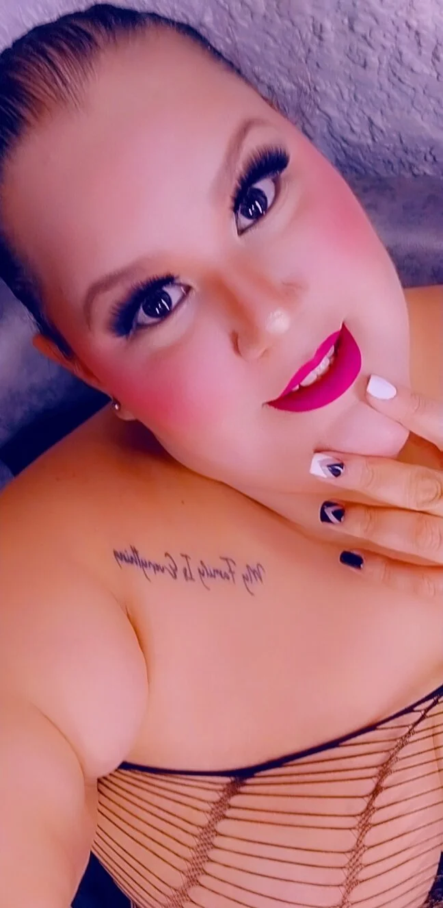 XXX Porn Photo of Nude GiannaMorrys 30