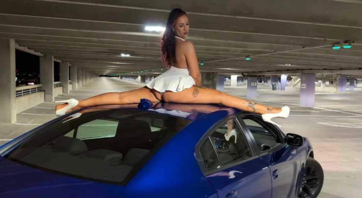 XXX Porn Photo of Nude Phoenix_May 22