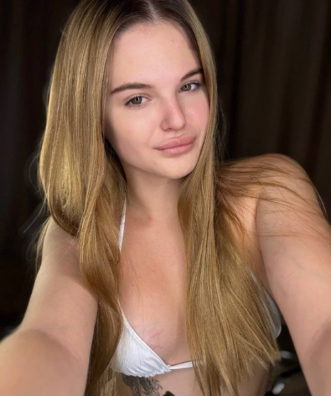 XXX Porn Photo of Nude bella_xx__ 1