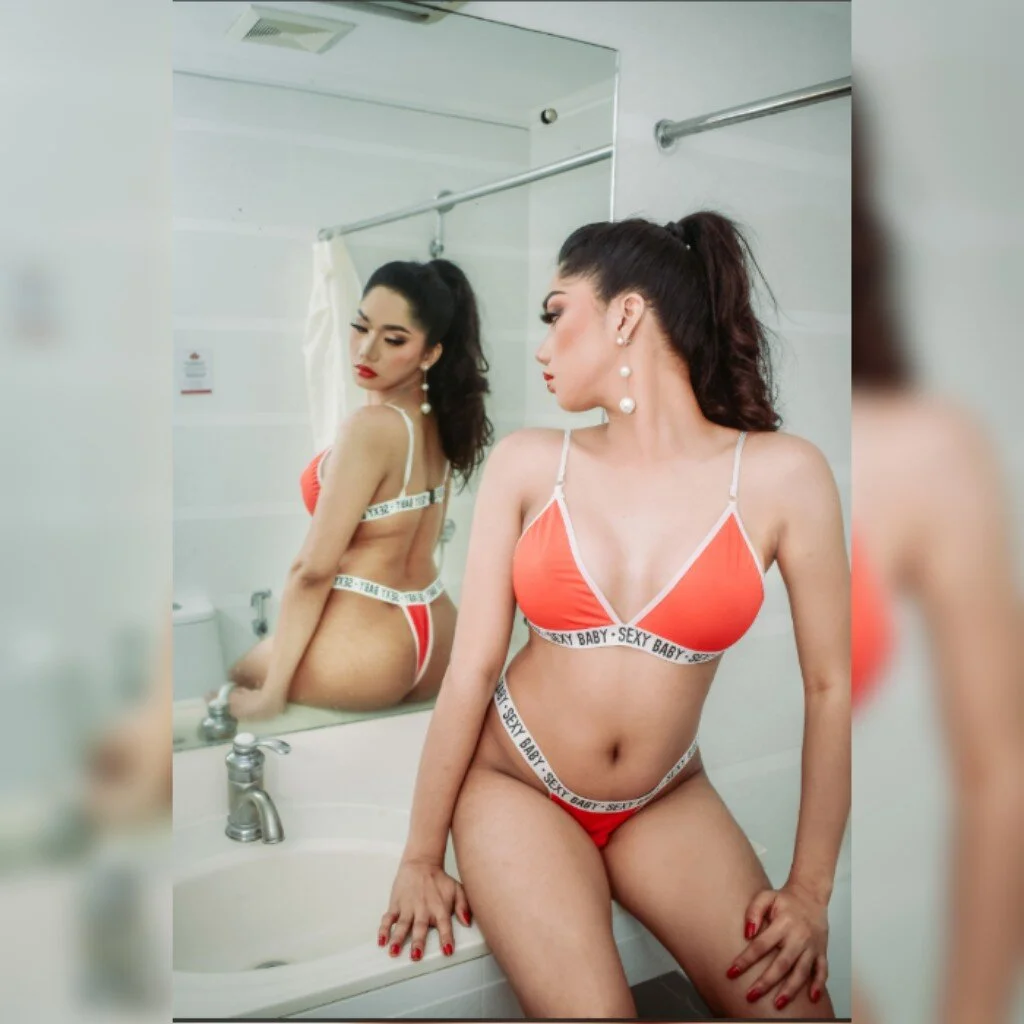 XXX Porn Photo of Nude UrScreenGoddess 12
