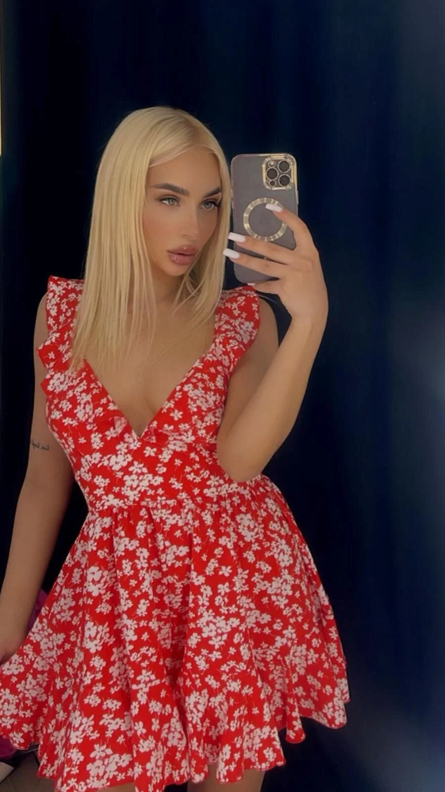 XXX Porn Photo of Nude SaraShine_ 4
