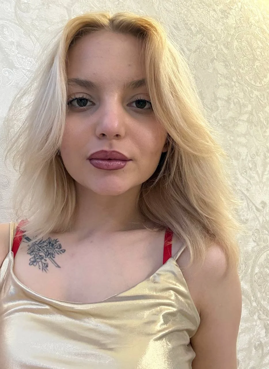 XXX Porn Photo of Nude Maddie_D_Cloud 14