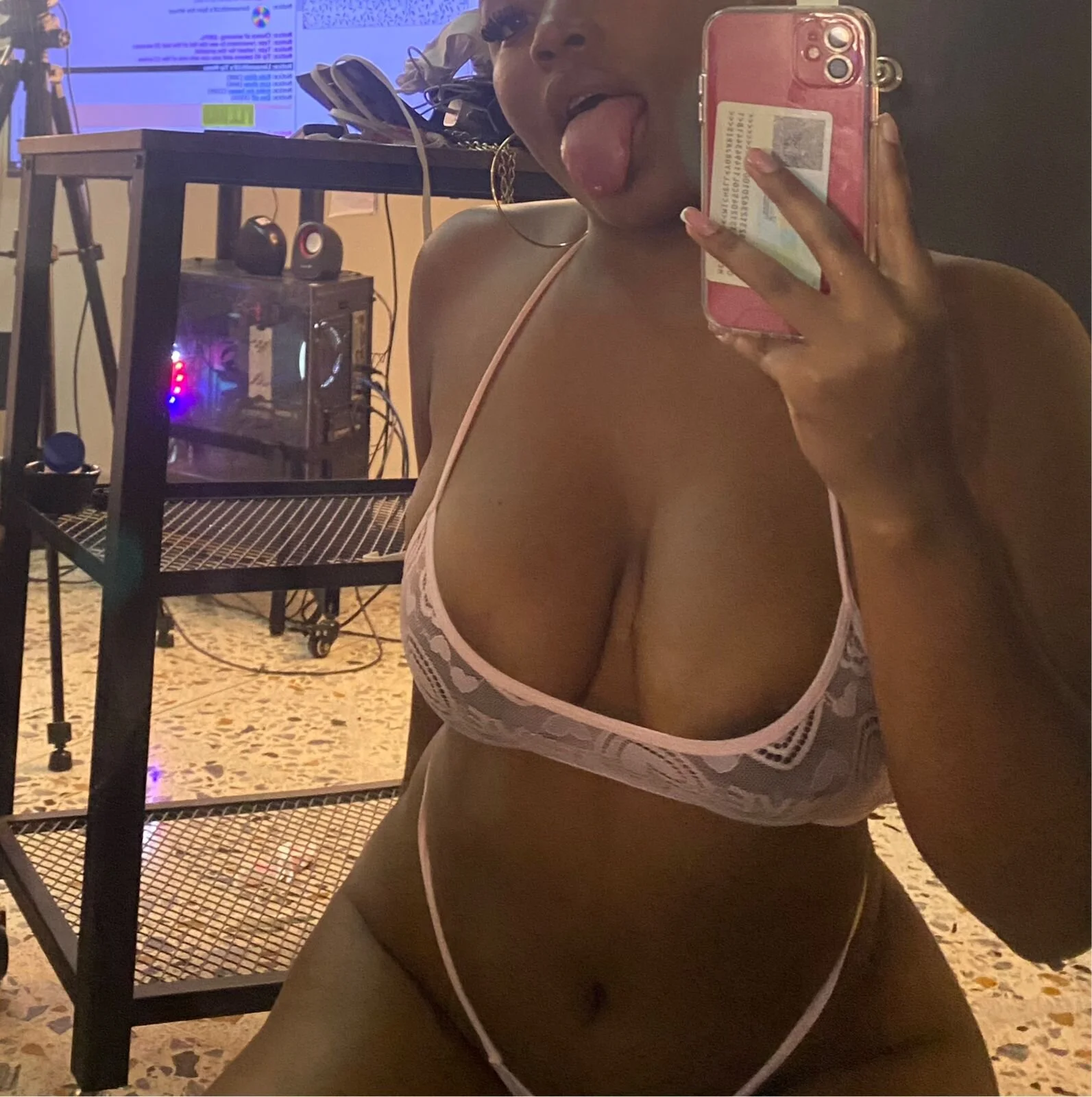 XXX Porn Photo of Nude LianaSmith18 4