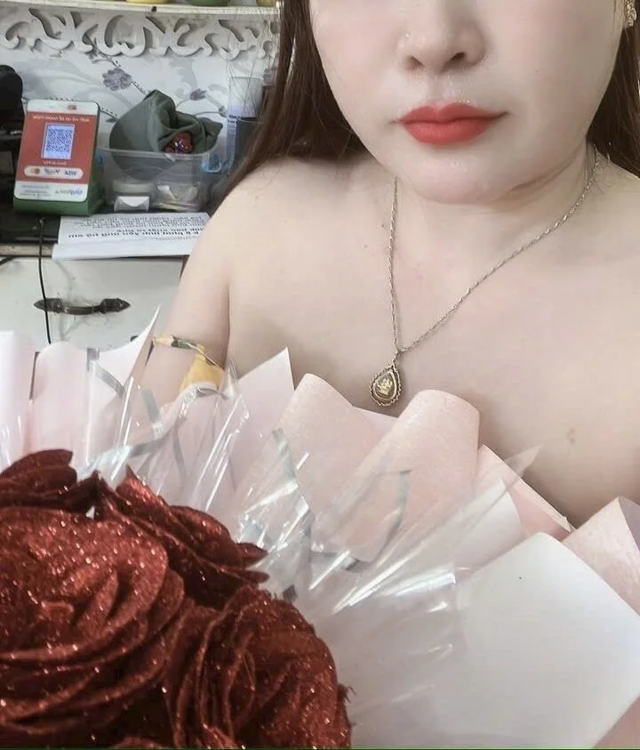 XXX Porn Photo of Nude dis_princess 3