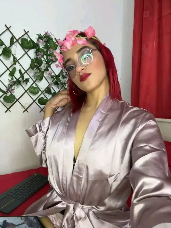 XXX Porn Photo of Nude cris_dulce 14