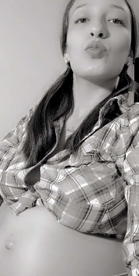 XXX Porn Photo of Nude bulma_milk 12