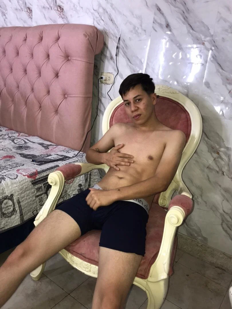 XXX Porn Photo of Nude santiago_xxxcol 7