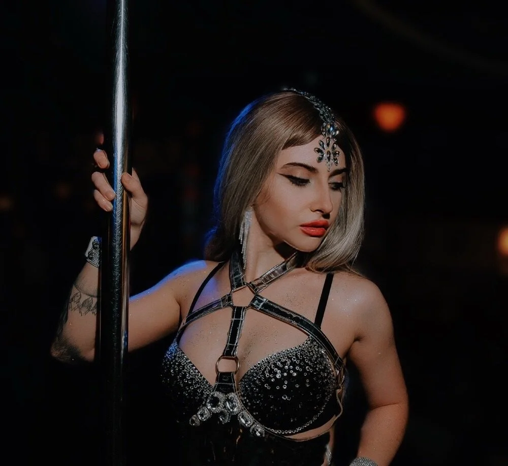 XXX Porn Photo of Nude Honeyhook 8
