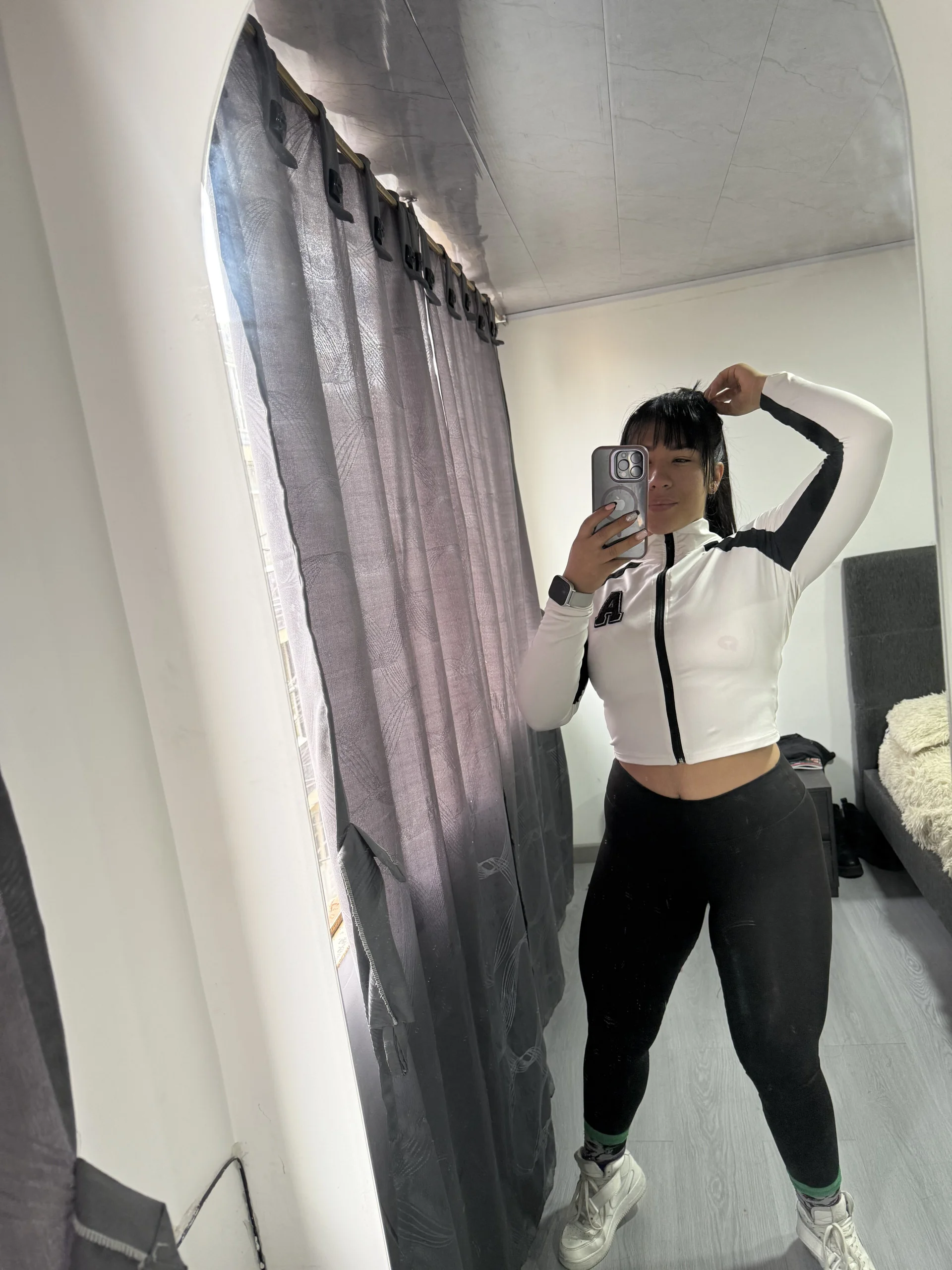 XXX Porn Photo of Nude kim_monti 2