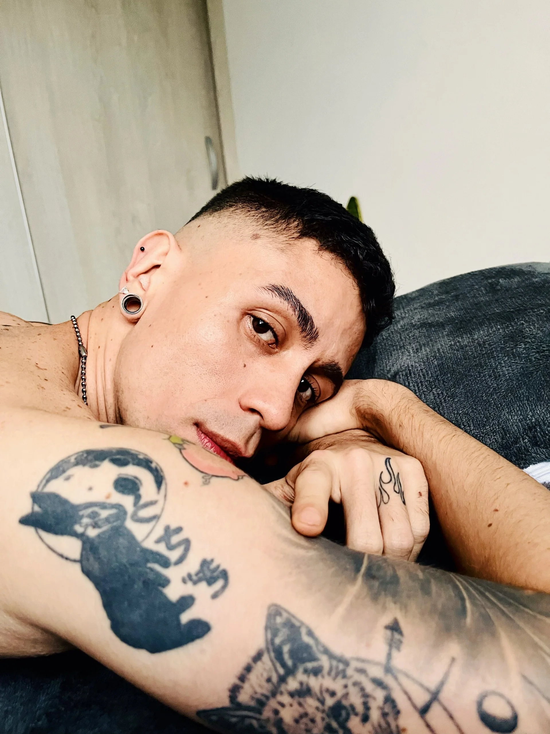 XXX Porn Photo of Nude aaronswt 37