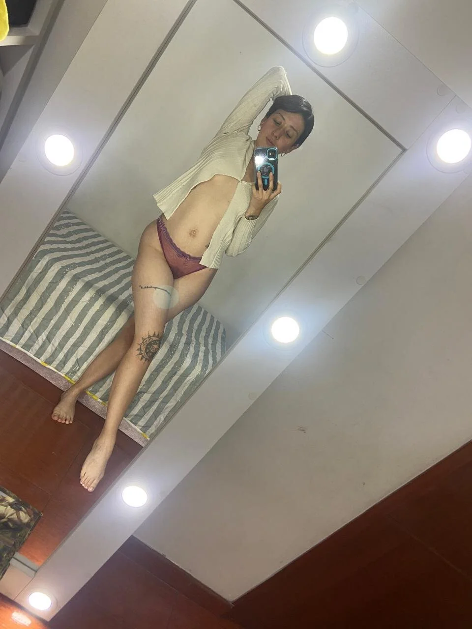 XXX Porn Photo of Nude Valeriana00 111