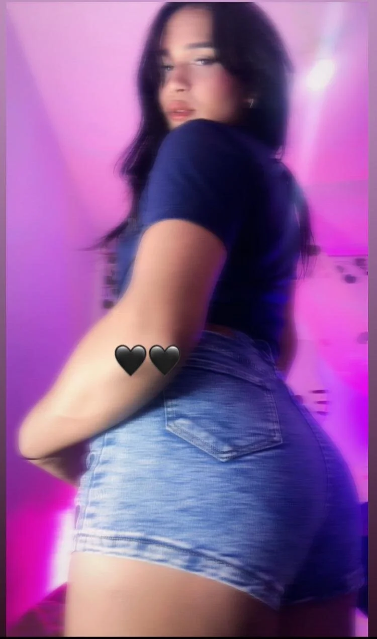 XXX Porn Photo of Nude cassie_dilaurentis 1