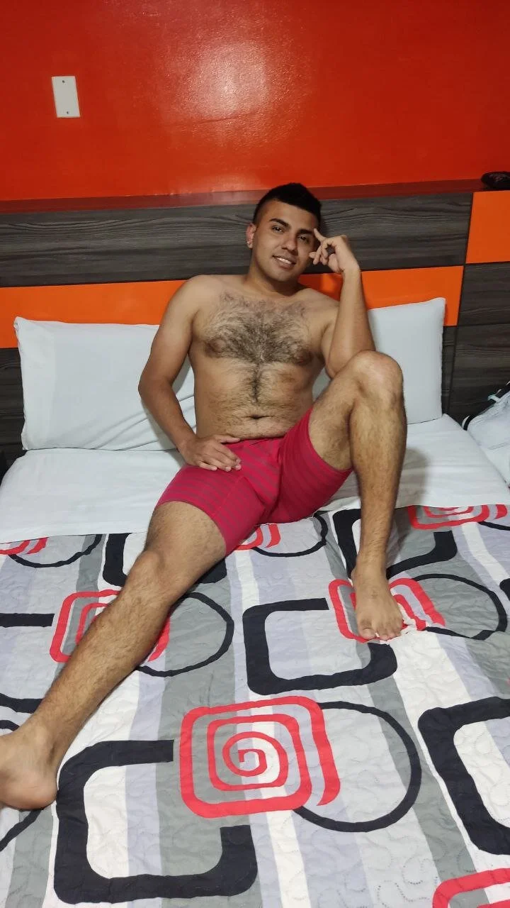 XXX Porn Photo of Nude LazyandSniffer28 15