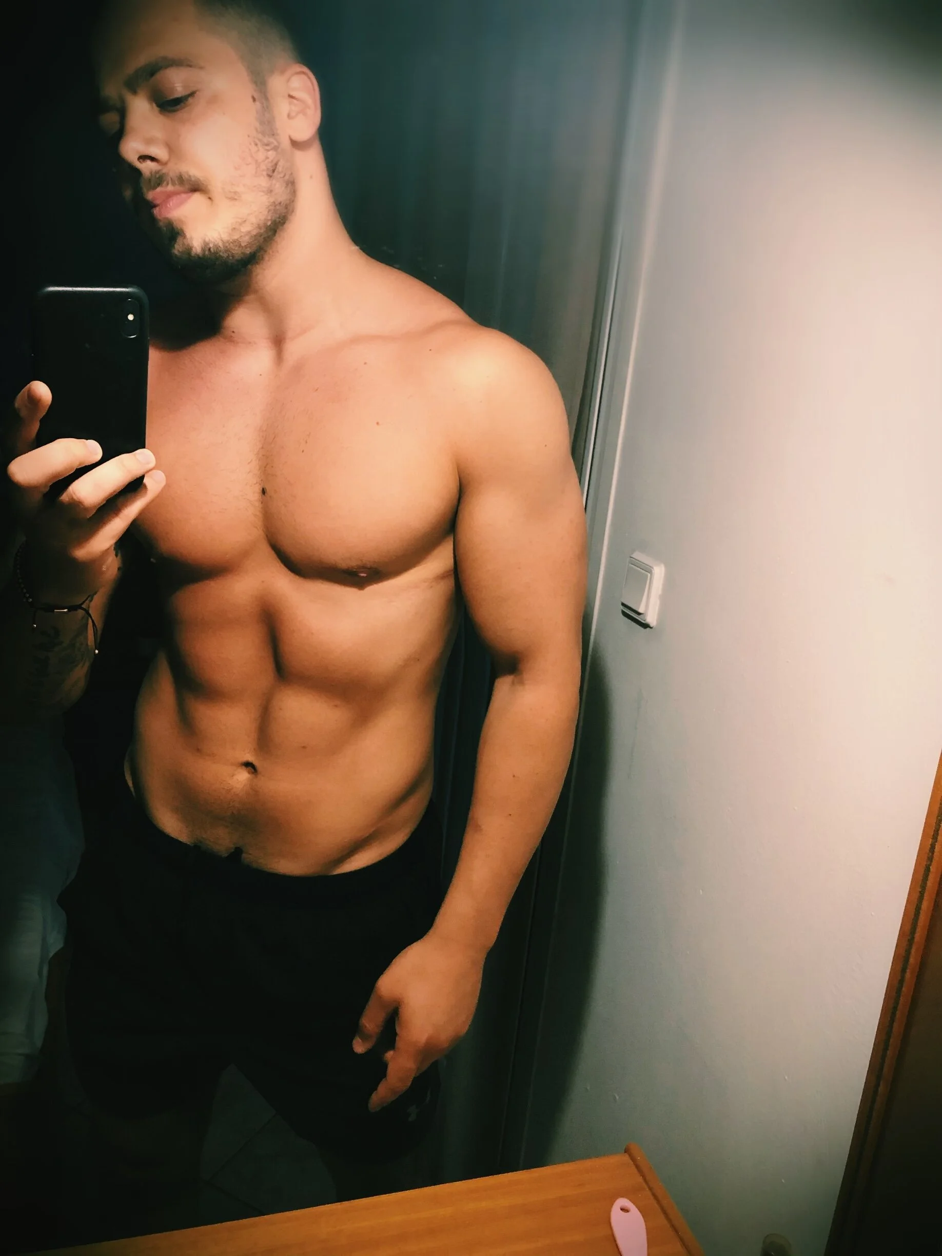 XXX Porn Photo of Nude ZackMasterss 41