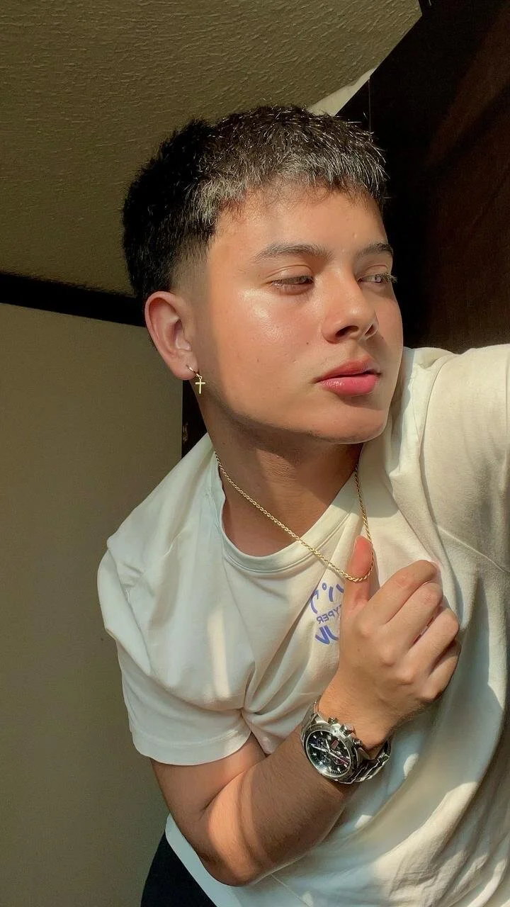 XXX Porn Photo of Nude Young_Ben 3