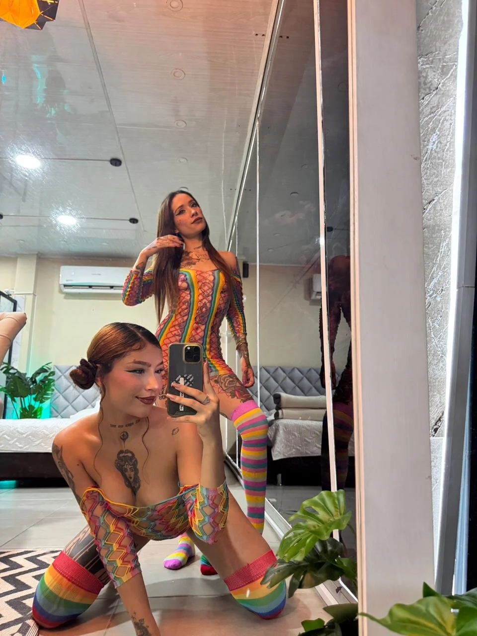 XXX Porn Photo of Nude Popteasegirlss 15