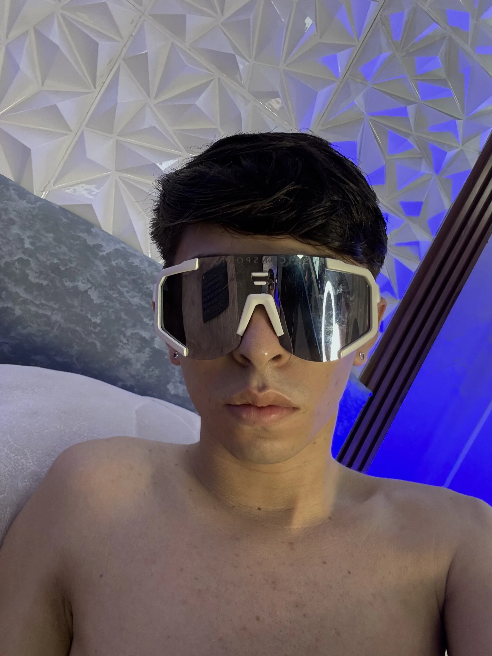 XXX Porn Photo of Nude michaell_twinkk 1