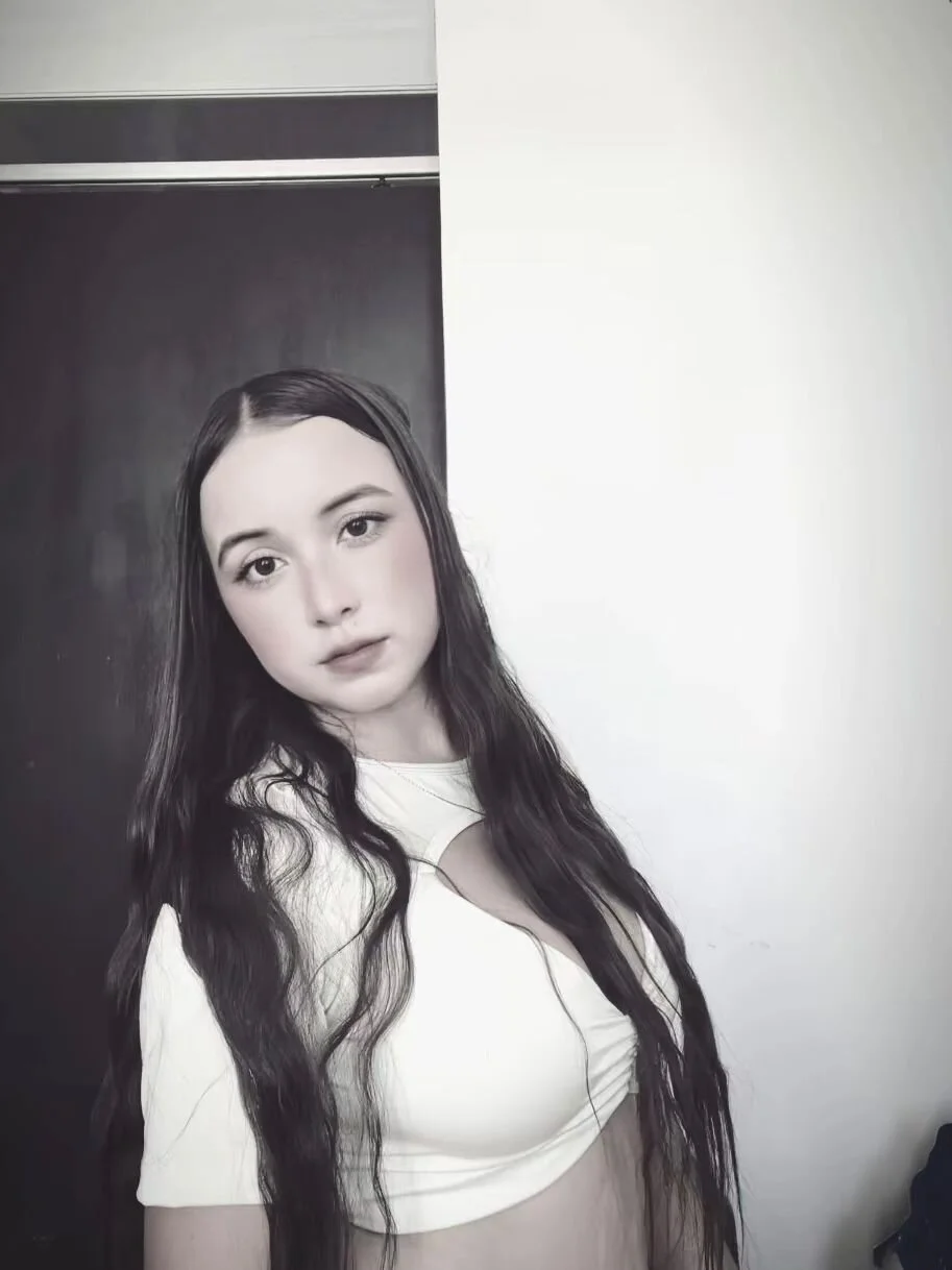 XXX Porn Photo of Nude alissonsweet18 8