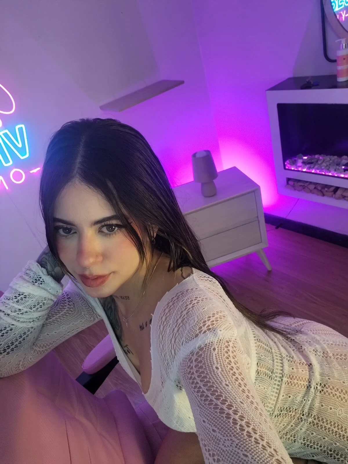 XXX Porn Photo of Nude Alice_Vixen 331