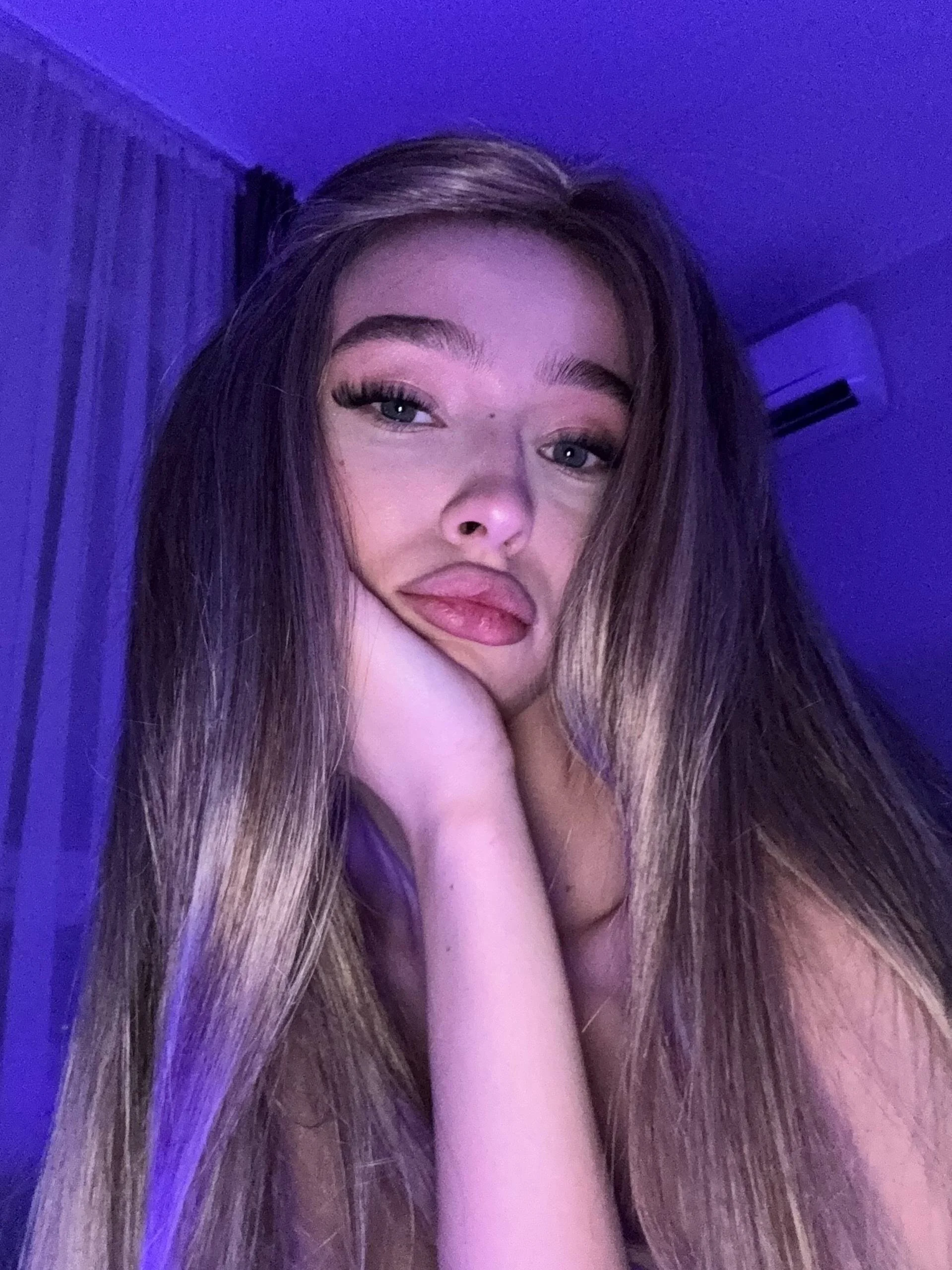 XXX Porn Photo of Nude ClonedAge 17