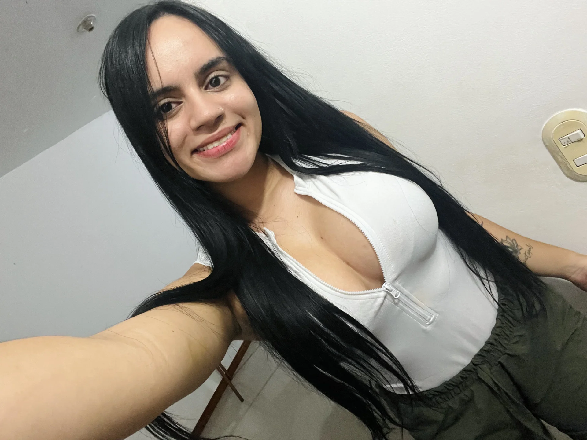 XXX Porn Photo of Nude aphril_rodriguez 8