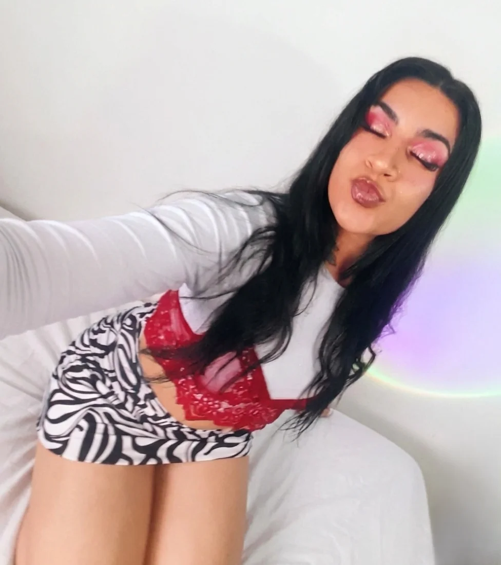 XXX Porn Photo of Nude gabii_hardy 42