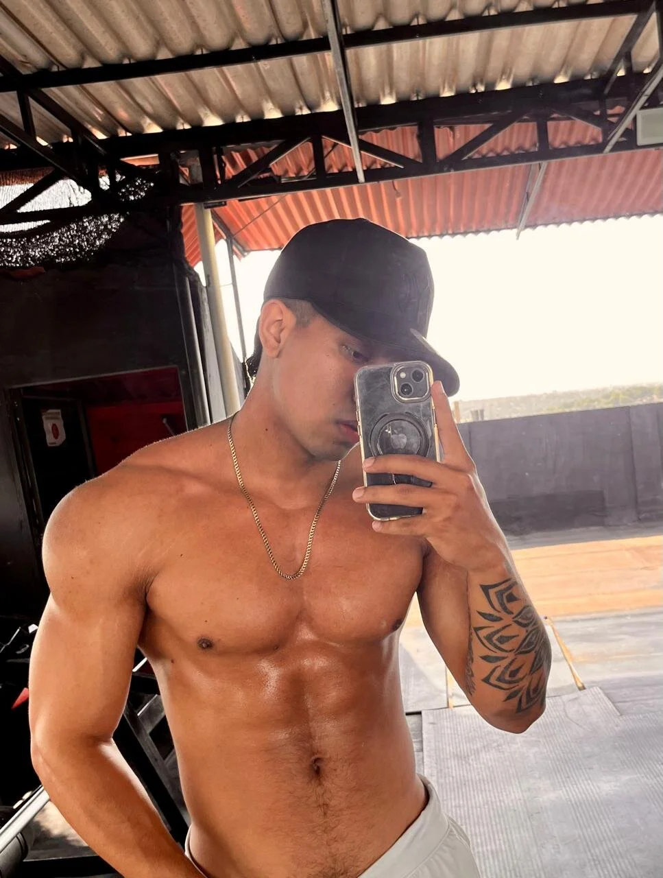 XXX Porn Photo of Nude Paulcreewx 6