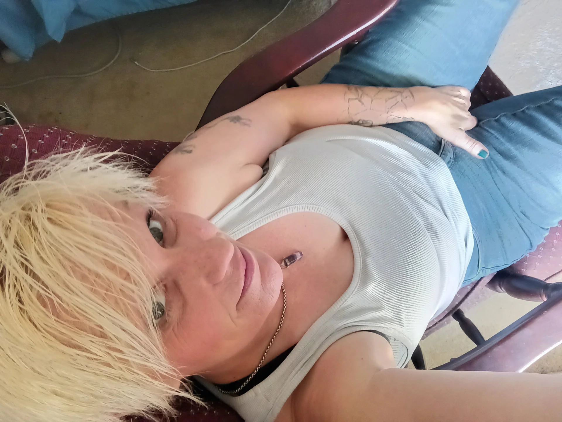 XXX Porn Photo of Nude BedGeek 2