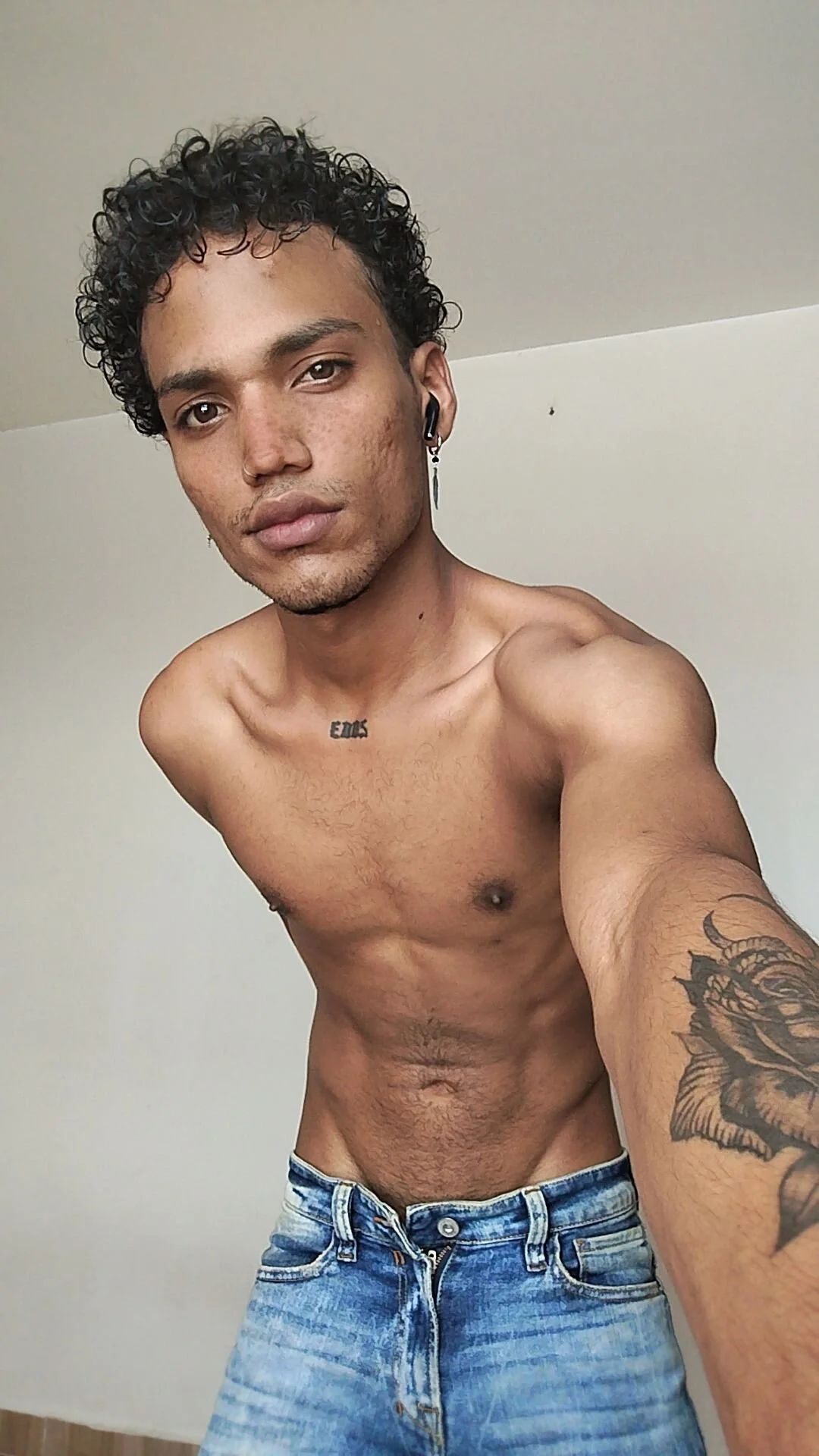 XXX Porn Photo of Nude mateonick40 1