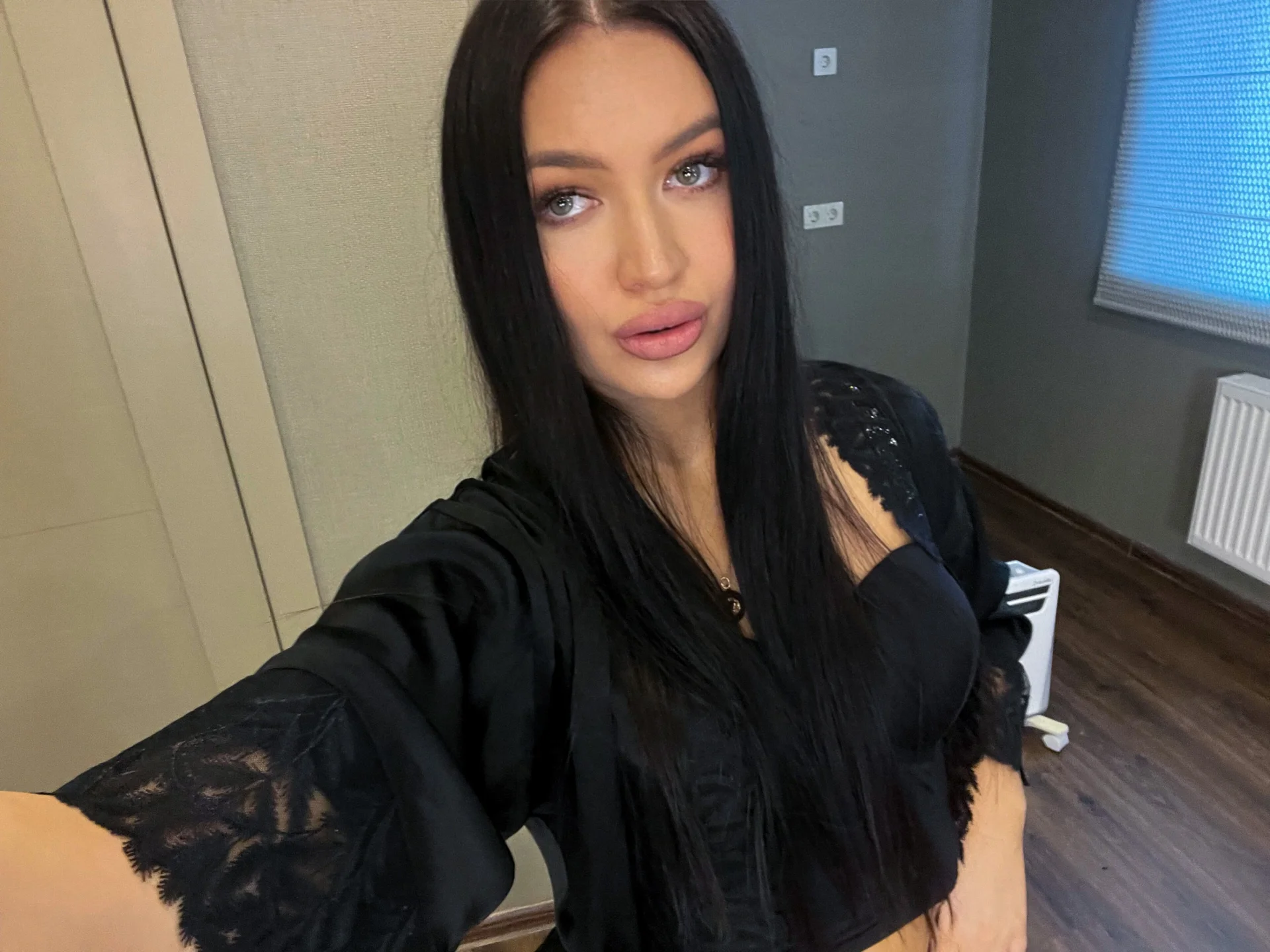 XXX Porn Photo of Nude SelenaFoxy 4