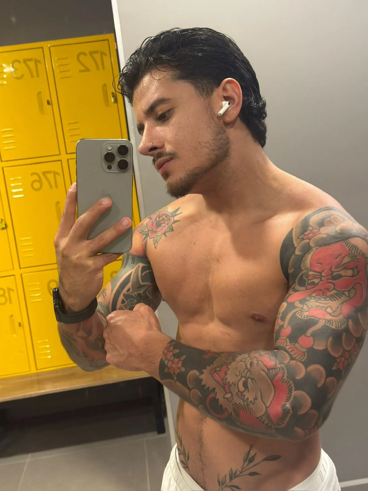 XXX Porn Photo of Nude chris_morton 13