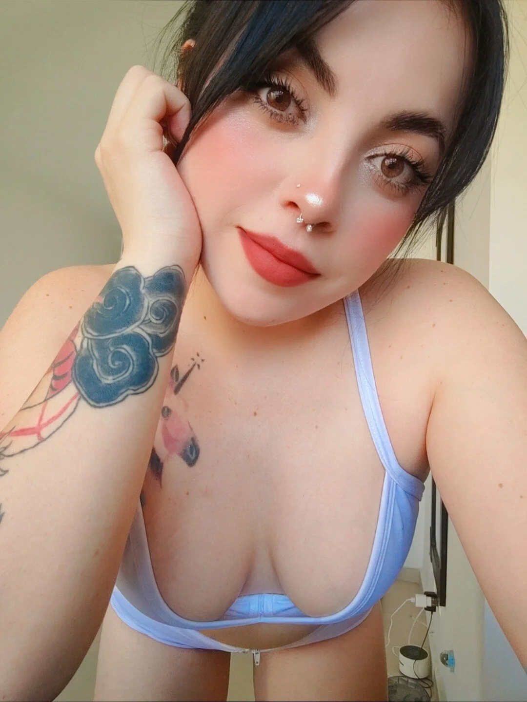 XXX Porn Photo of Nude velvetcrowexx 23