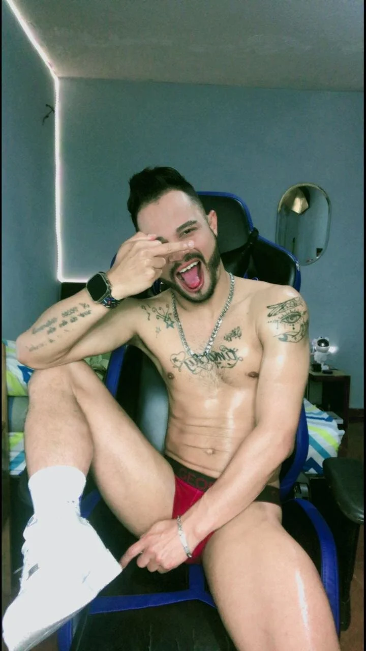 XXX Porn Photo of Nude Sebastian_lugo 2