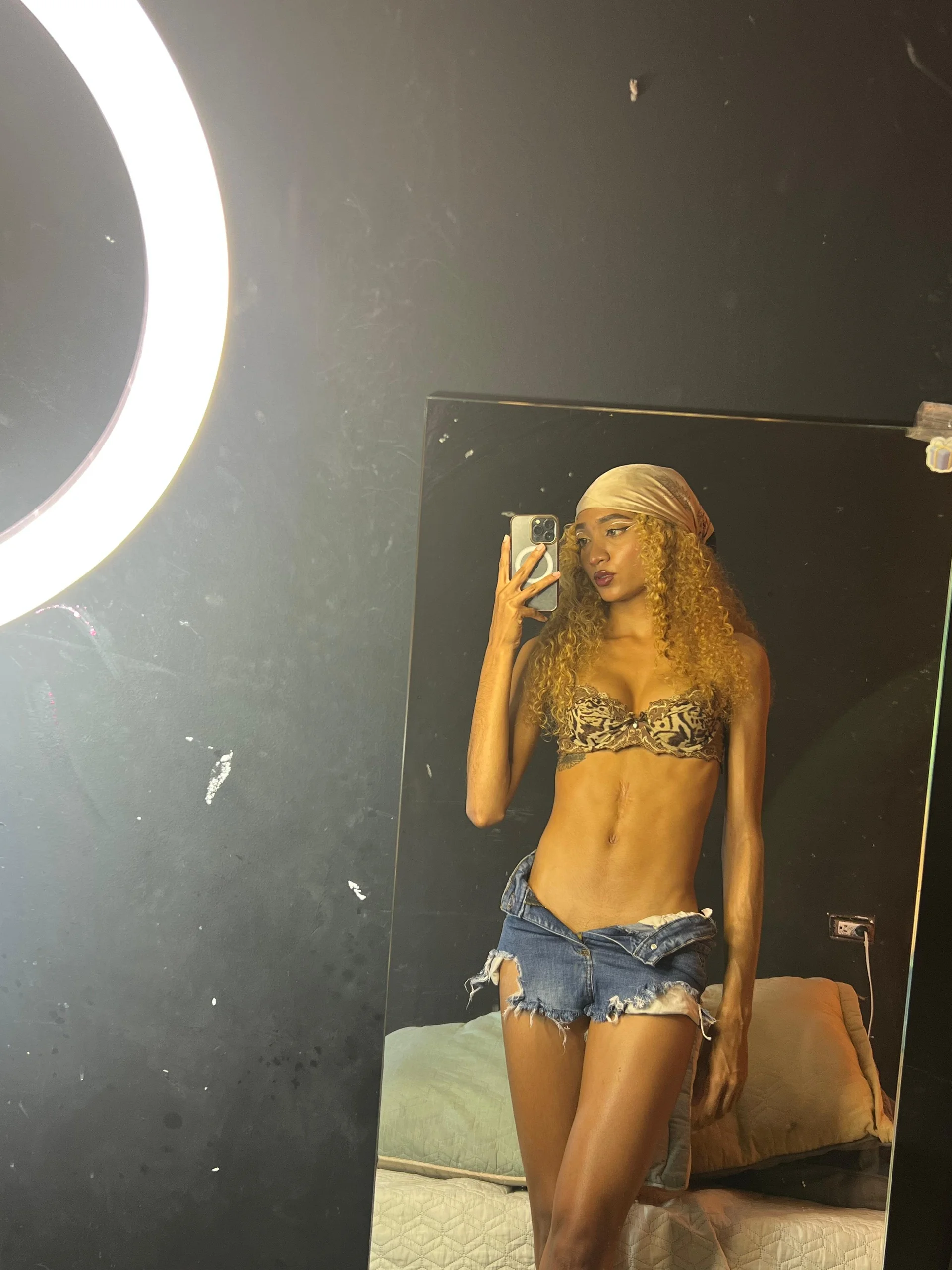 XXX Porn Photo of Nude Charlotte_Love10 27