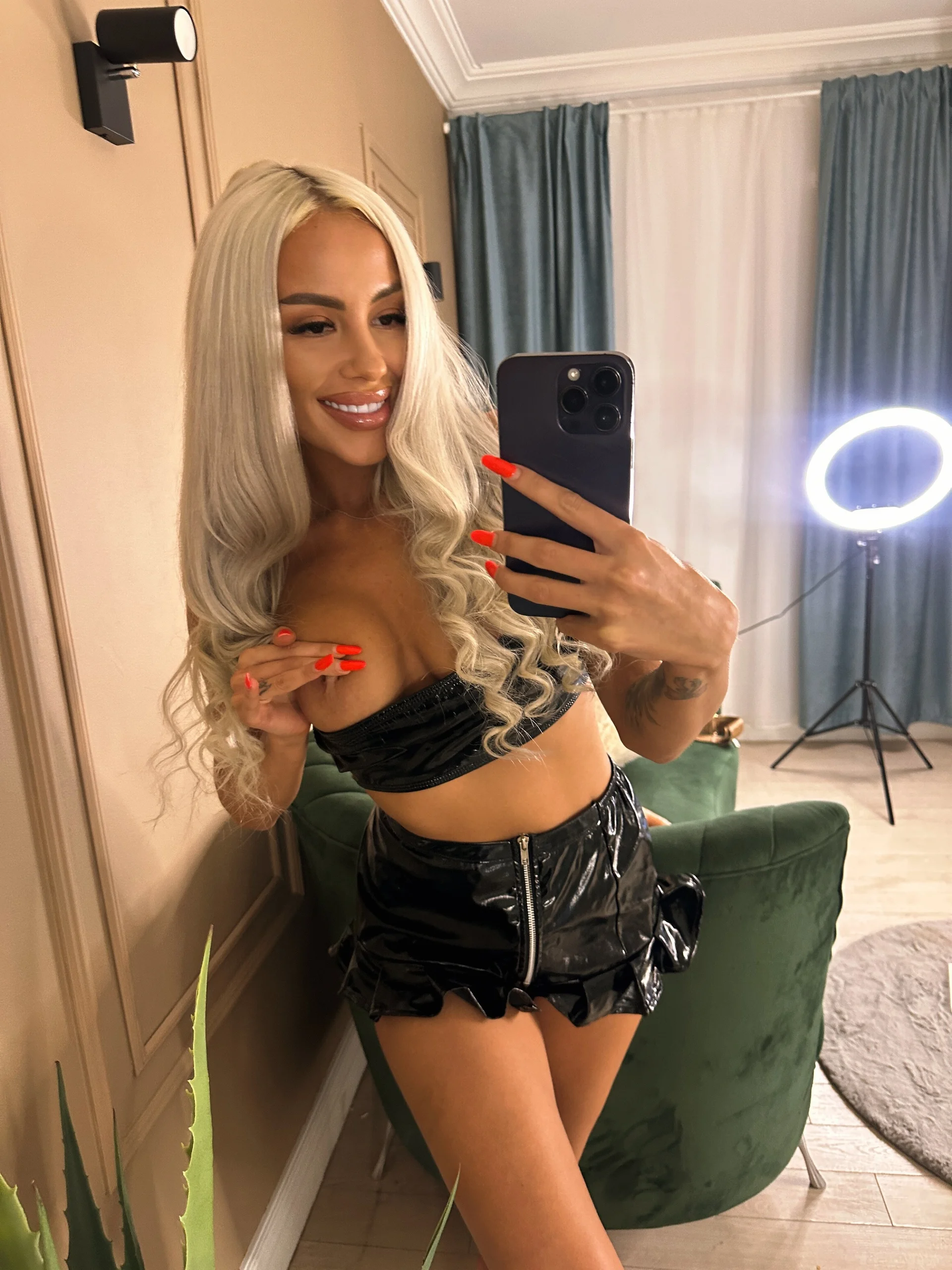 XXX Porn Photo of Nude Bailey_Rush 8