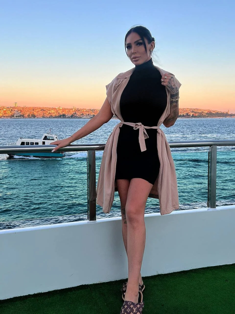 XXX Porn Photo of Nude RaquelleVon 88