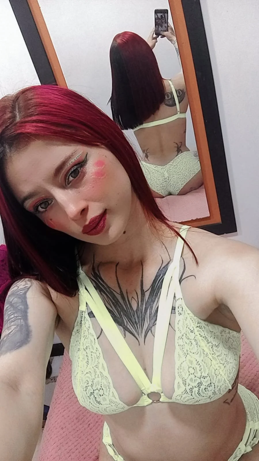 XXX Porn Photo of Nude Lucia_evans21 1