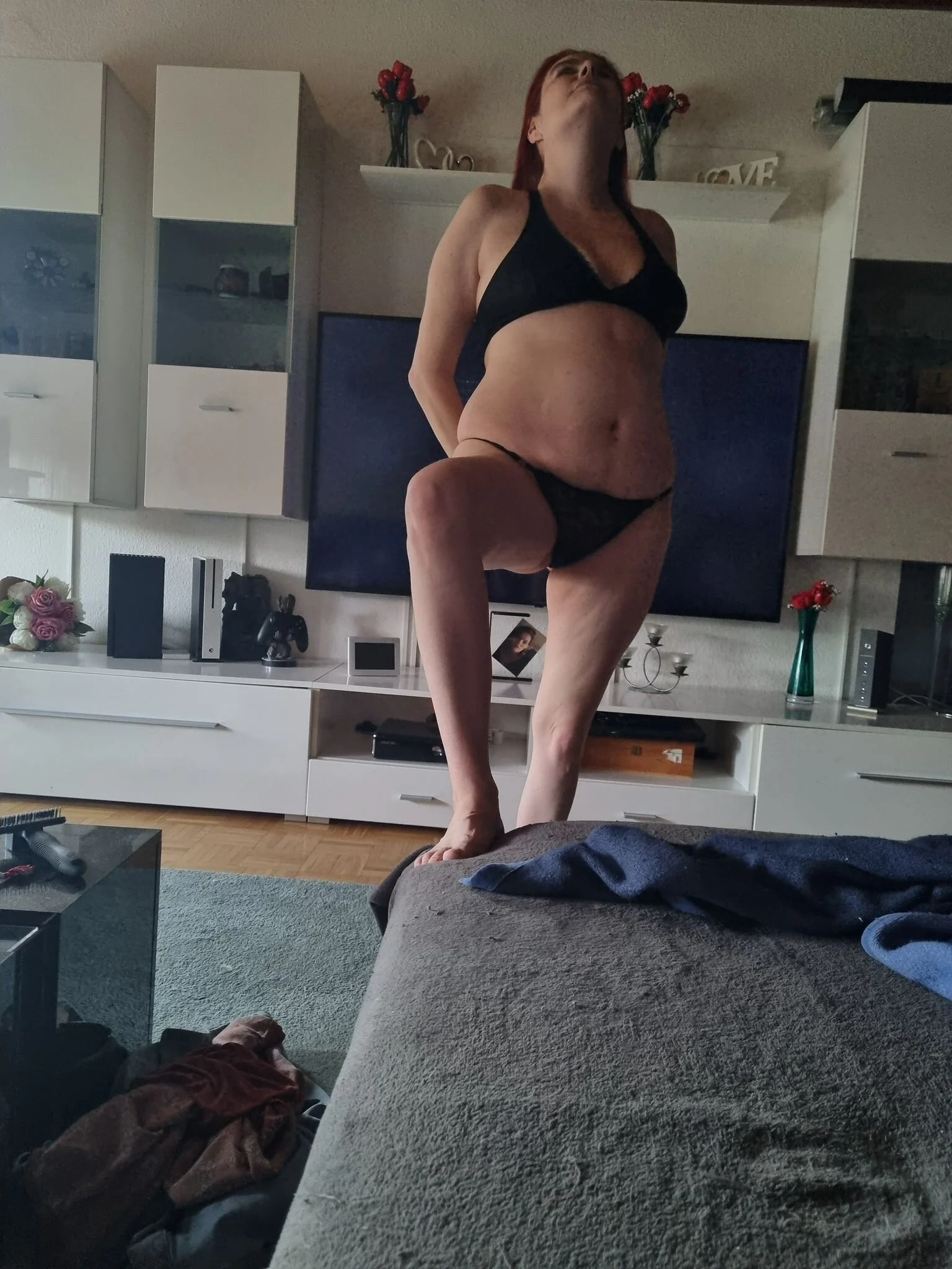 XXX Porn Photo of Nude ReadHeardWifee 4