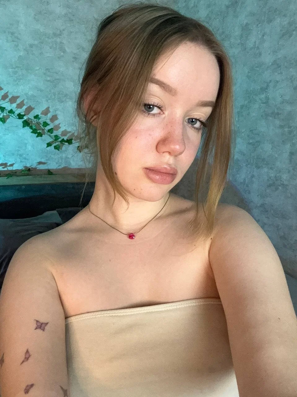 XXX Porn Photo of Nude cutiemia0 5