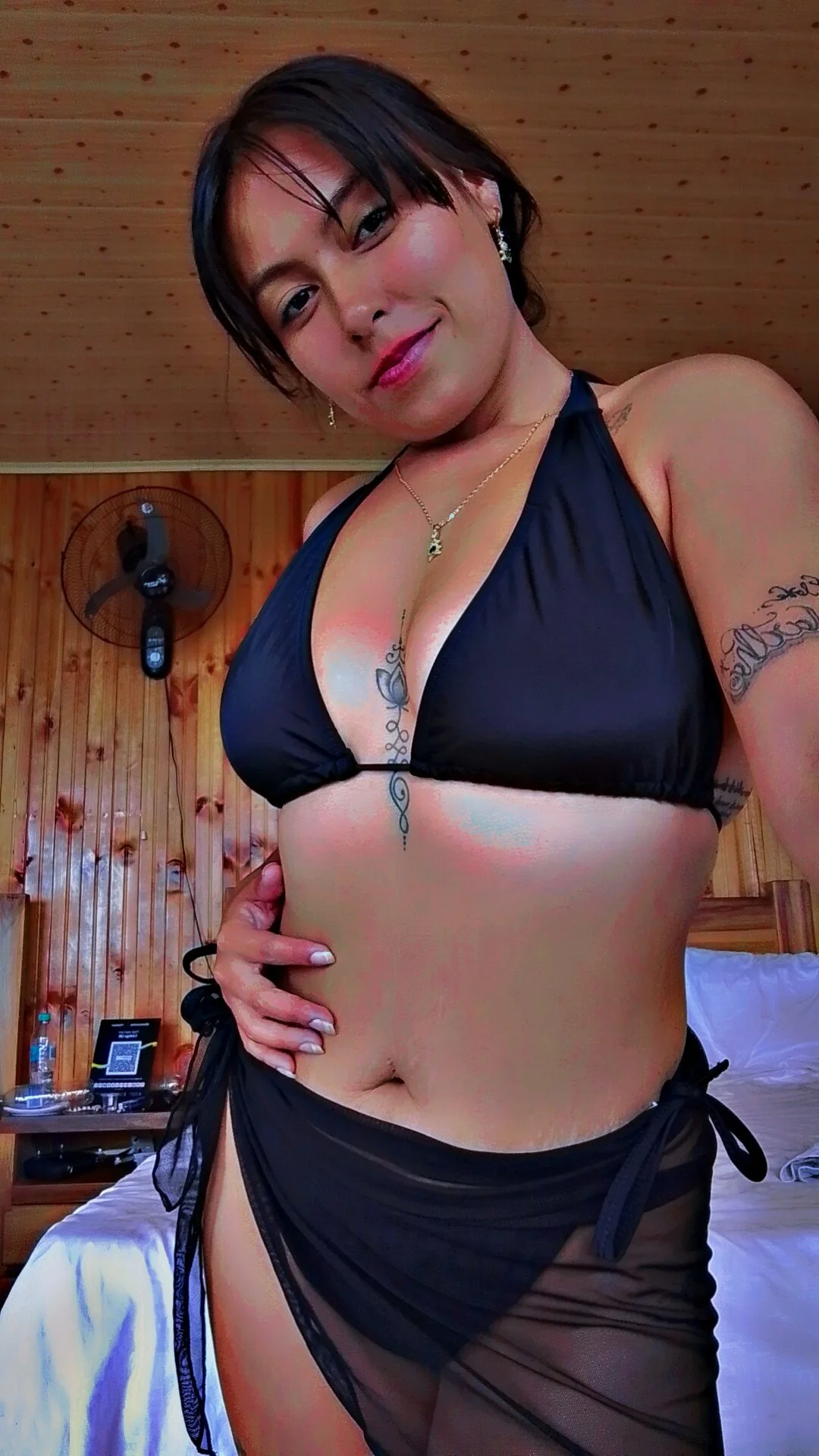 XXX Porn Photo of Nude tu-gattita 2