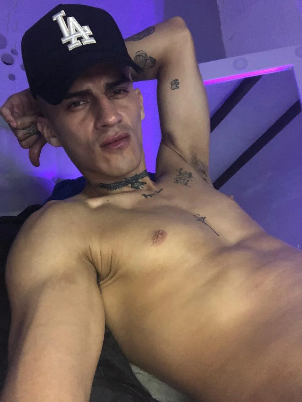 XXX Porn Photo of Nude bray_hotboy777 2