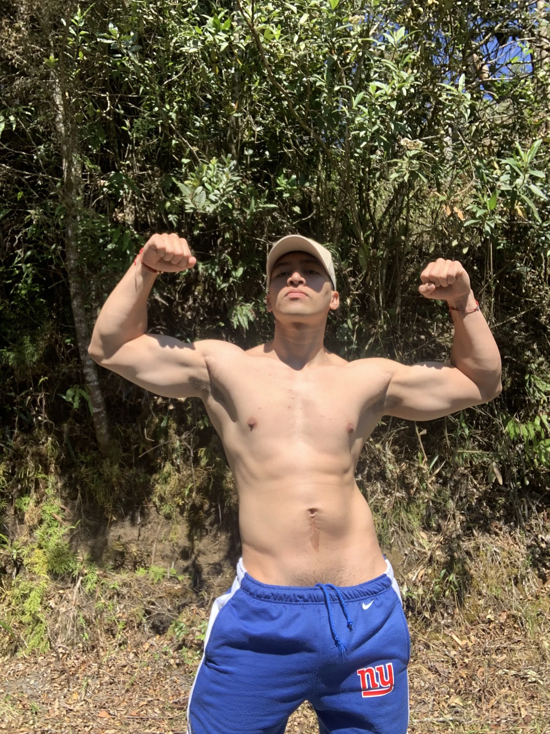 XXX Porn Photo of Nude darekgates 2